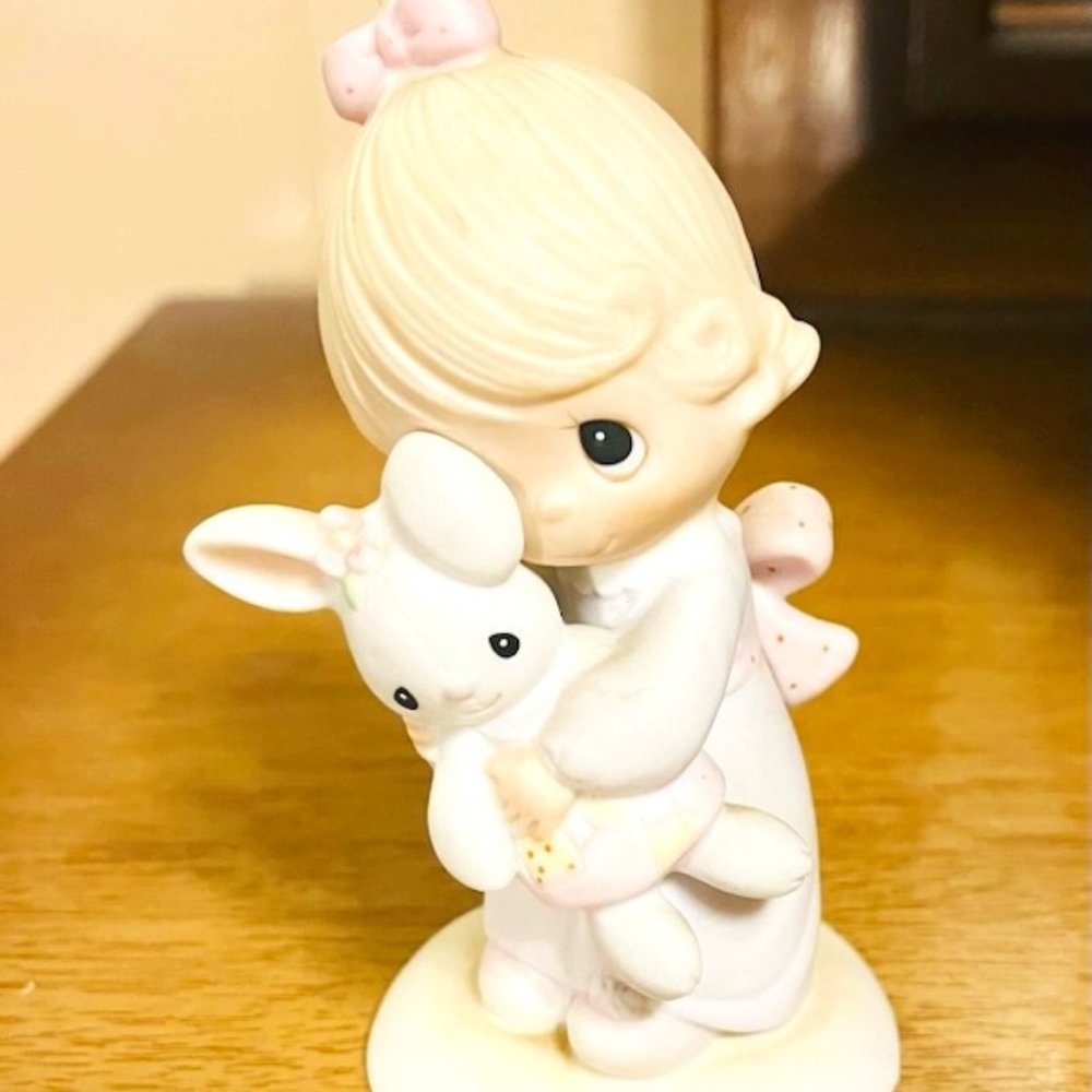 Jonathan & David Precious Moments “Jesus Loves Me" #E-1372/G Figurine 1978
